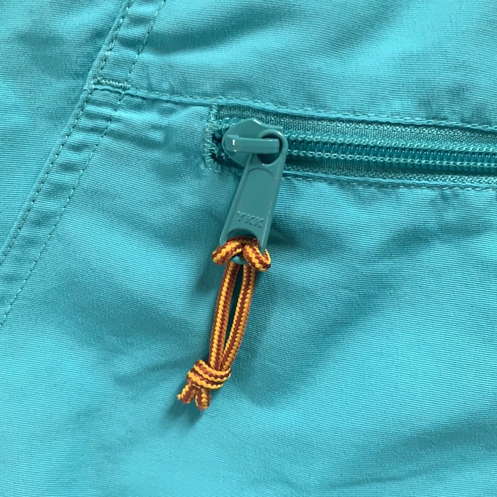 L.L Bean pullover - Picture 2 of 6